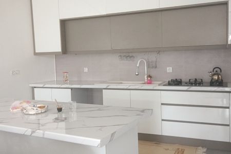 اجاره ویلا استخردار در چهارباغ - قاسم گرجی