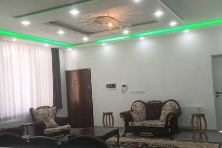 اجاره ویلا استخردار در چهارباغ - قاسم گرجی