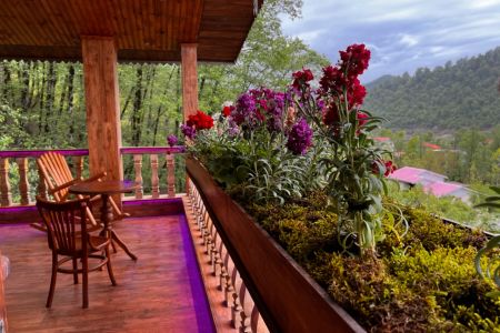 ویلای چوبی تریپلکس جکوزی دار در جاده اسالم