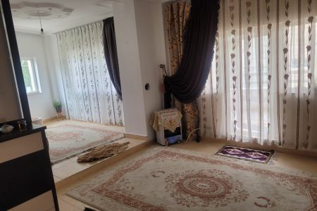 اجاره خانه مبله در نمین - طبقه سوم