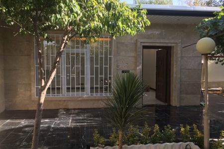 اجاره ویلا استخردار در چهارباغ