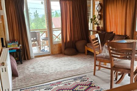 سوئیت بالکن دار فرشید در سیاهکل - ازبرم