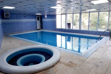 اجاره ویلا استخردار در چهارباغ - لشگرآباد