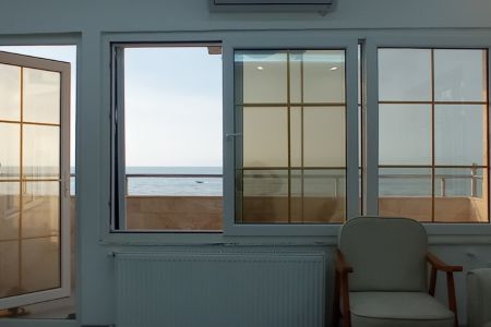 آپارتمان ویو لب دریا در بندرانزلی - طبقه ۱ یا ۲