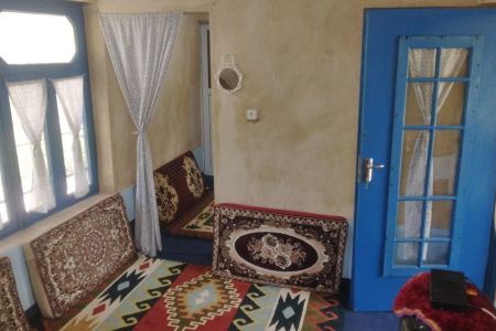اجاره کلبه کاهگلی در صومعه سرا - نوکاشت