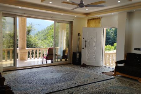 خانه بالکن دار در پل سفید - میارکلا