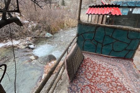 کلبه رو به رودخانه در آسارا - آیگان