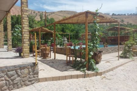 رزرو بوم گردی در نیشابور - بوژان - گیلاس