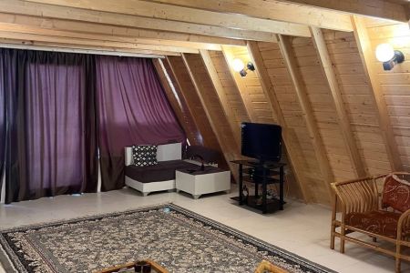 کلبه سوئیسی استخردار در کلاردشت - پی قلعه