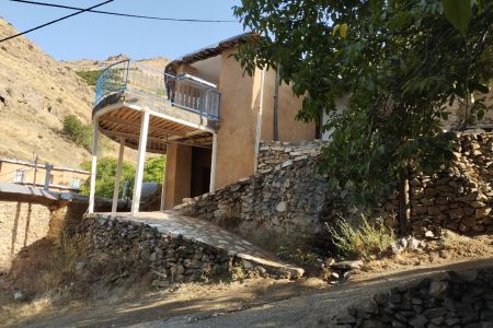 خانه با امکان رصد ستارگان در سنندج - توریور