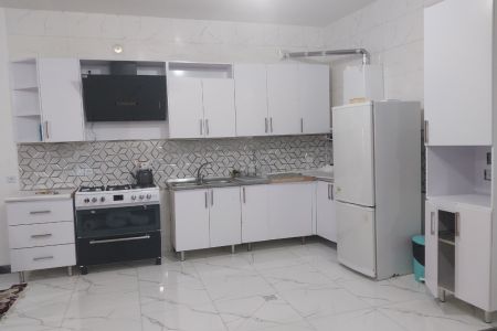 ویلا با استخر آبگرم در چهارباغ - دهکده ورزشی
