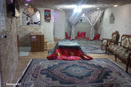 اجاره سوئیت سنتی در روستا صخره ای کندوان