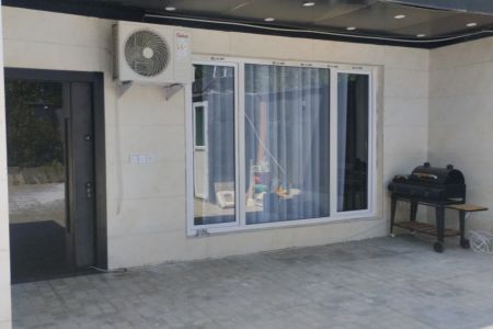 اجاره ویلا استخردار در چهارباغ - لشگرآباد