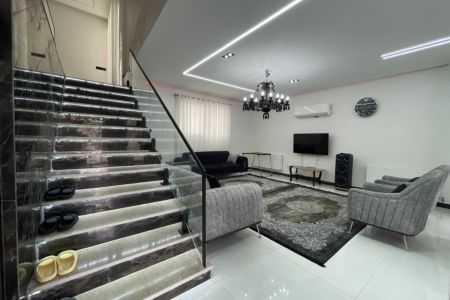 اجاره ویلا دوبلکس استخردار در فرح آباد