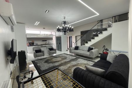 اجاره ویلا دوبلکس استخردار در فرح آباد