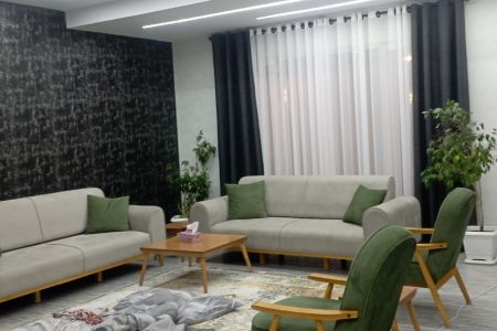 اجاره ویلا استخردار در چهارباغ - لشگرآباد