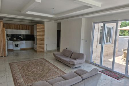 اجاره ویلا استخردار در صومعه سرا - پیشخان