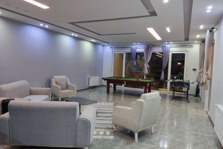 اجاره ویلا استخردار در چهار باغ - رامجین
