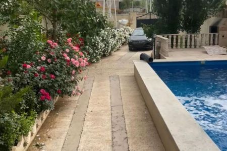 اجاره ویلا استخردار در چهارباغ - رامجین