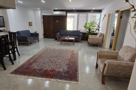 خانه ویلایی با جکوزی در انزلی - شانگهای پرده