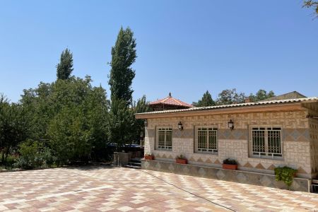 اجاره ویلا استخردار در چهارباغ
