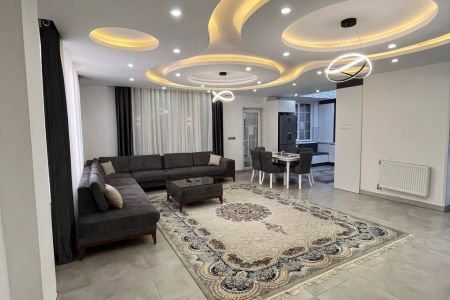 ویلا استخردار در حاجی بکنده زیباکنار - واحد ۲