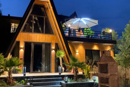 کلبه سوئیسی استخردار در چالوس - اکبر آباد