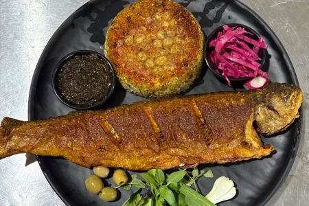 کلبه چوبی نزدیک پارک جنگلی اندارگلی شیرگاه
