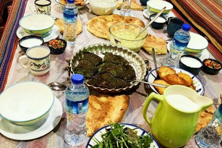 رزرو بوم گردی در مهریز یزد - چهار تخته زیرهمکف