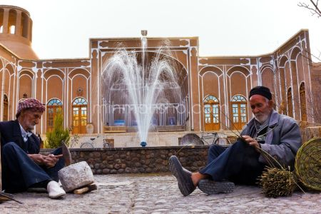 رزرو بوم گردی در مهریز یزد - چهار تخته زیرهمکف