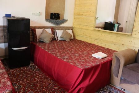 رزرو اقامتگاه بوم گردی در مهریز یزد - سه تخته VIP
