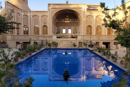 رزرو اقامتگاه بوم گردی در مهریز یزد - سه تخته VIP