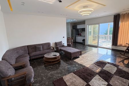 اجاره خانه تراس دار در بندرانزلی - طبقه ۲
