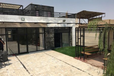 اجاره ویلا دوبلکس استخردار در چهارباغ - زعفرانیه