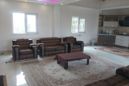 خانه مبله در خشکبیجار - باغ محله - طبقه دوم