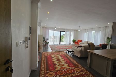 اجاره خانه مبله در رودبار - کیاباد تخت - همکف