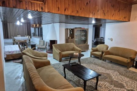 خانه ویلایی با استخر روباز در رامسر - همکف