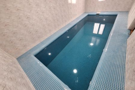 اجاره کلبه سوئیسی استخردار در فومن - کلفت