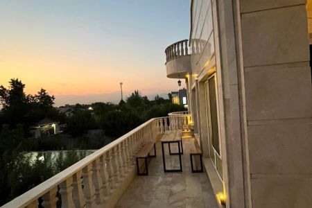 ویلا استخردار در چهارباغ - ابراهیم آباد