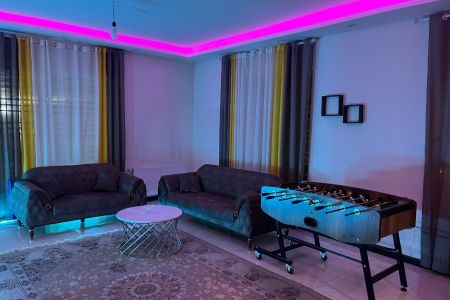 اجاره ویلا با استخر و جکوزی در چهارباغ - لشگرآباد
