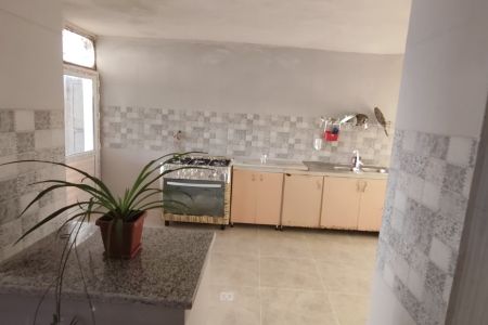 اجاره خانه مبله در سپیدان - سربست - همکف