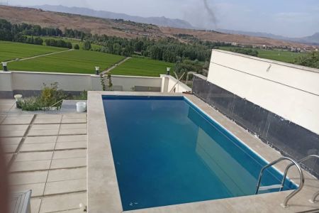 خانه ویلایی استخردار نزدیک باغ بهادران - فردیس