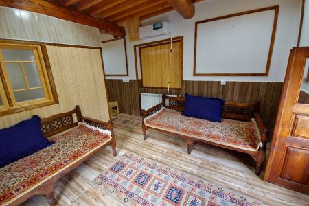 سوئیت سنتی با پنجره قدی ماسوله - ط ۳ - کرنر
