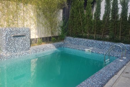 ویلا استخردار سه طبقه با بام دنج اطراف لاهیجان