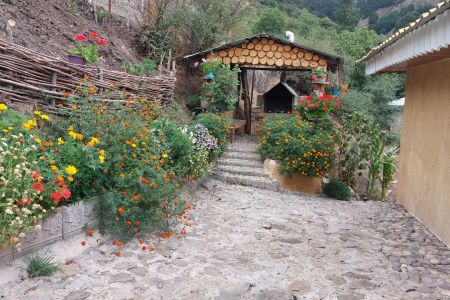 خانه حیاط دار در جنگل دالخانی - کردخیل