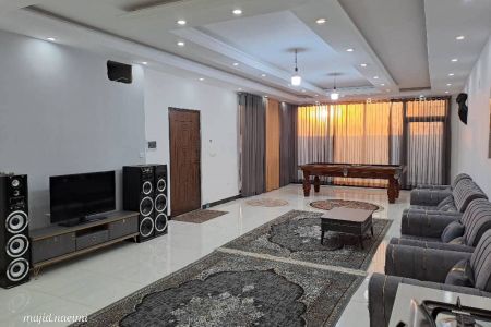 اجاره ویلا استخردار در چهارباغ - زعفرانیه