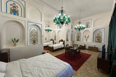 رزرو هتل سنتی در خوانسار اصفهان - قاجاریه