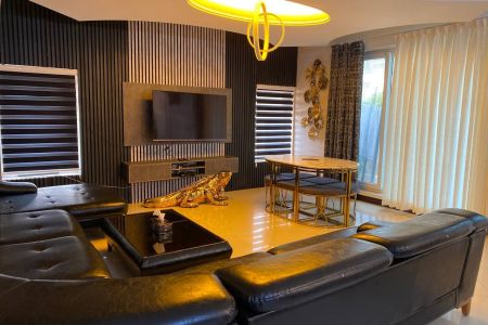 Jacuzzi Villa with Duplex in Kish - Town of Sights