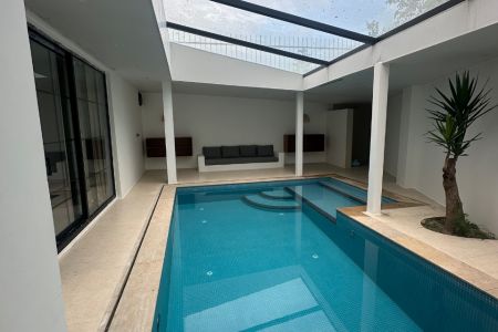 ویلا دوبلکس استخردار نزدیک کاخ موزه رامسر