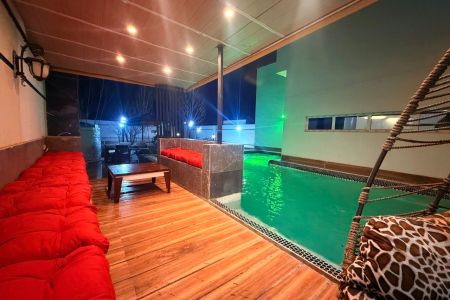 ویلا استخردار در چهارباغ - آغچه حصار